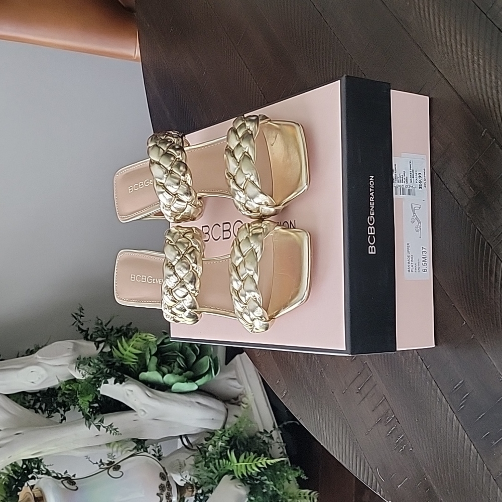 BCBG shoes